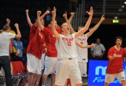 Полша разгроми  Сърбия на 1/4 финала на Световното до 17 години